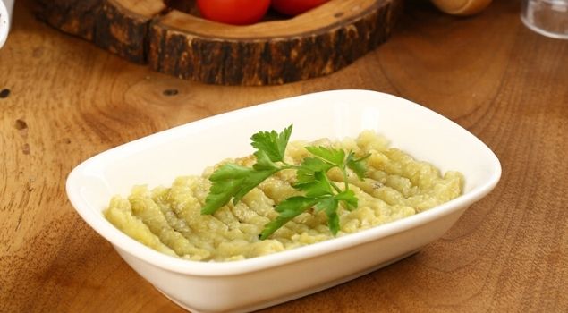 Patlıcanlı Salata