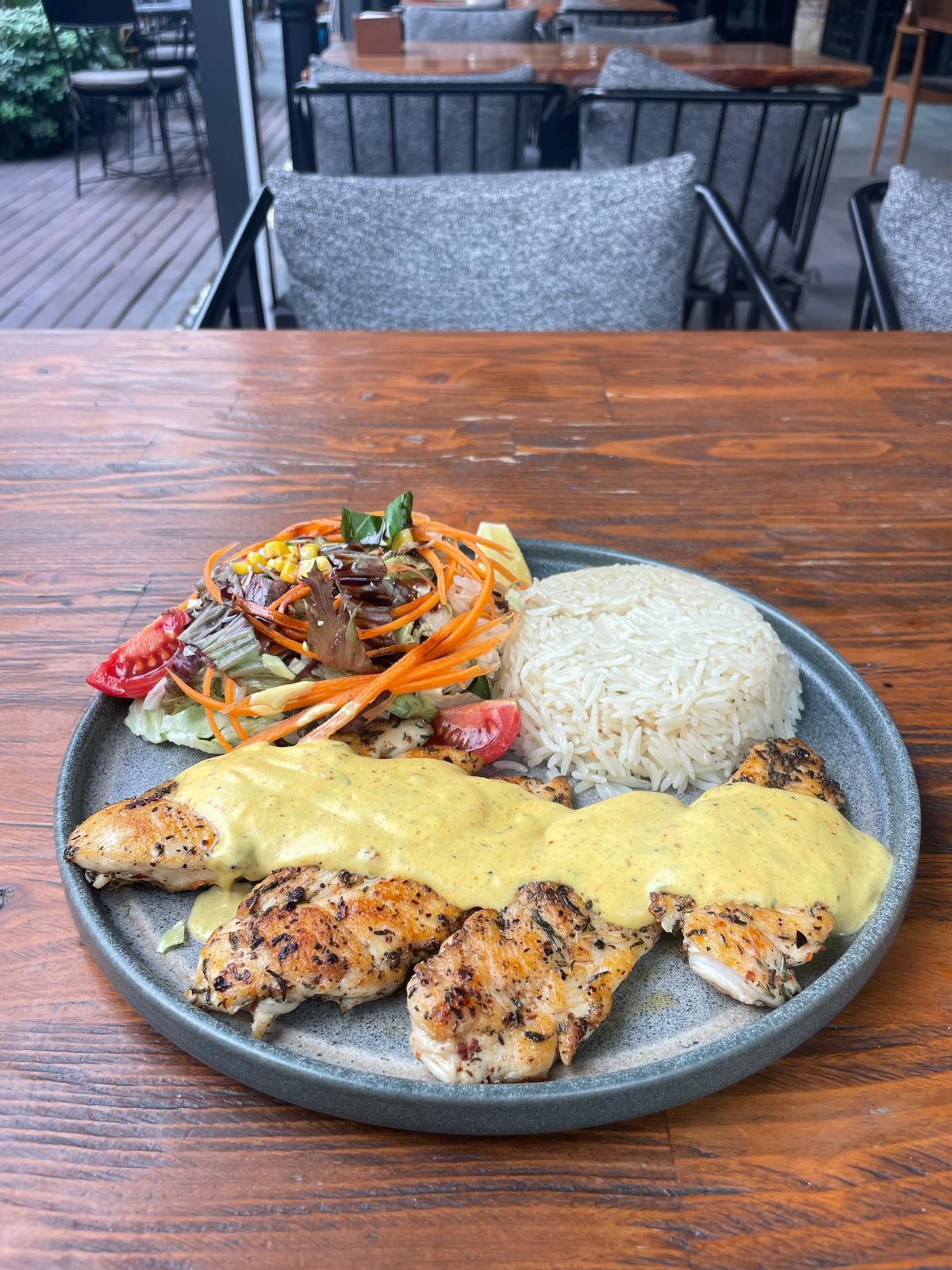 Cafe De Paris Soslu Tavuk