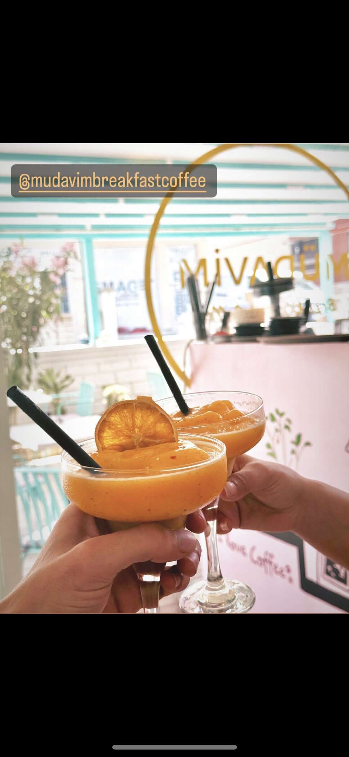 Peach frozen drink