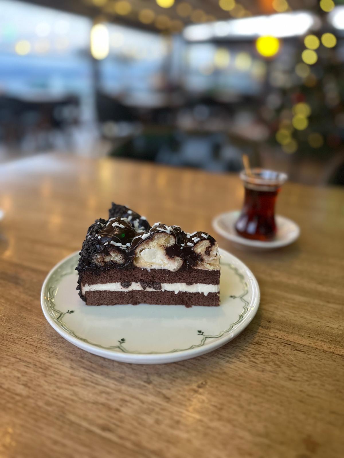 Profiterole cake