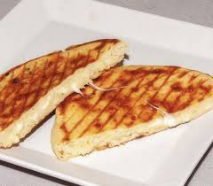 Bazlamaya Kaşarlı  Tost