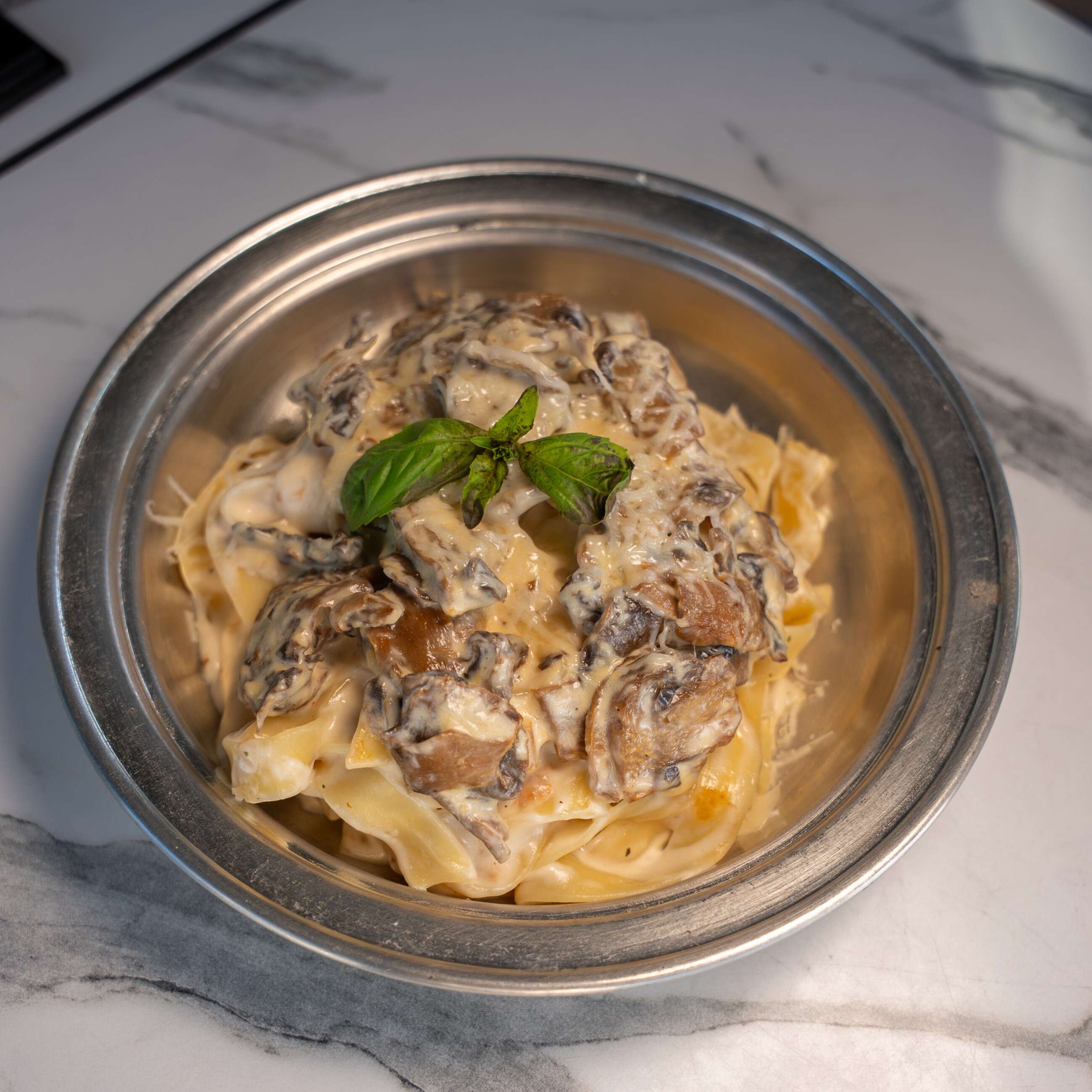 Fettuccine with Mushrooms (Fettucine Mantarlı)