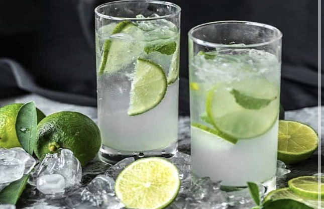 Churchill with freshly squeezed lemon