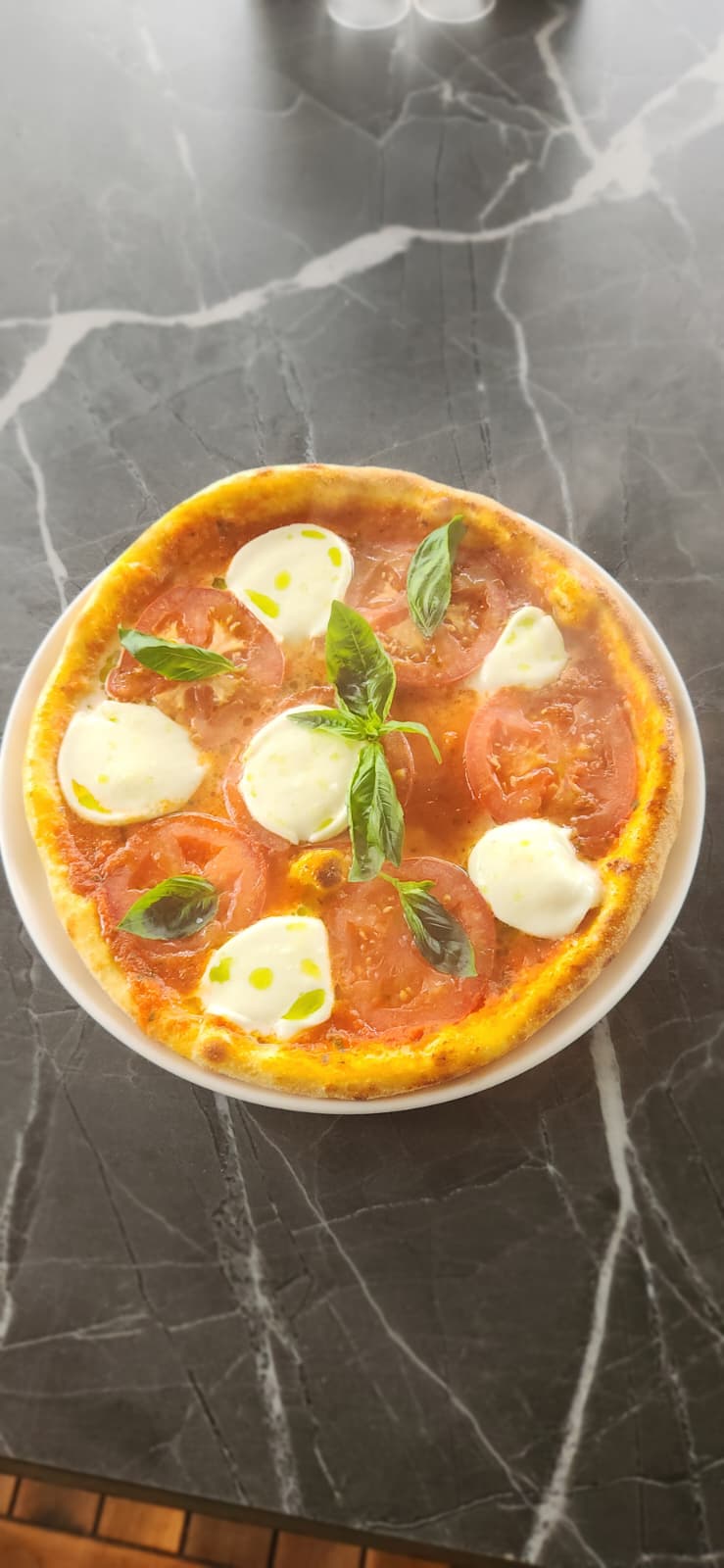Caprese Pizza