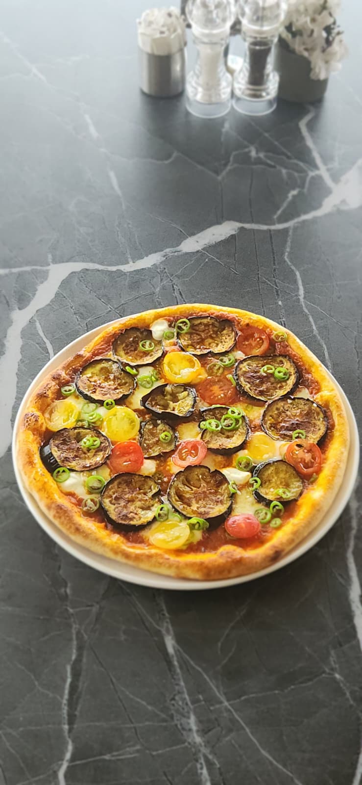 Melanzane Pizza
