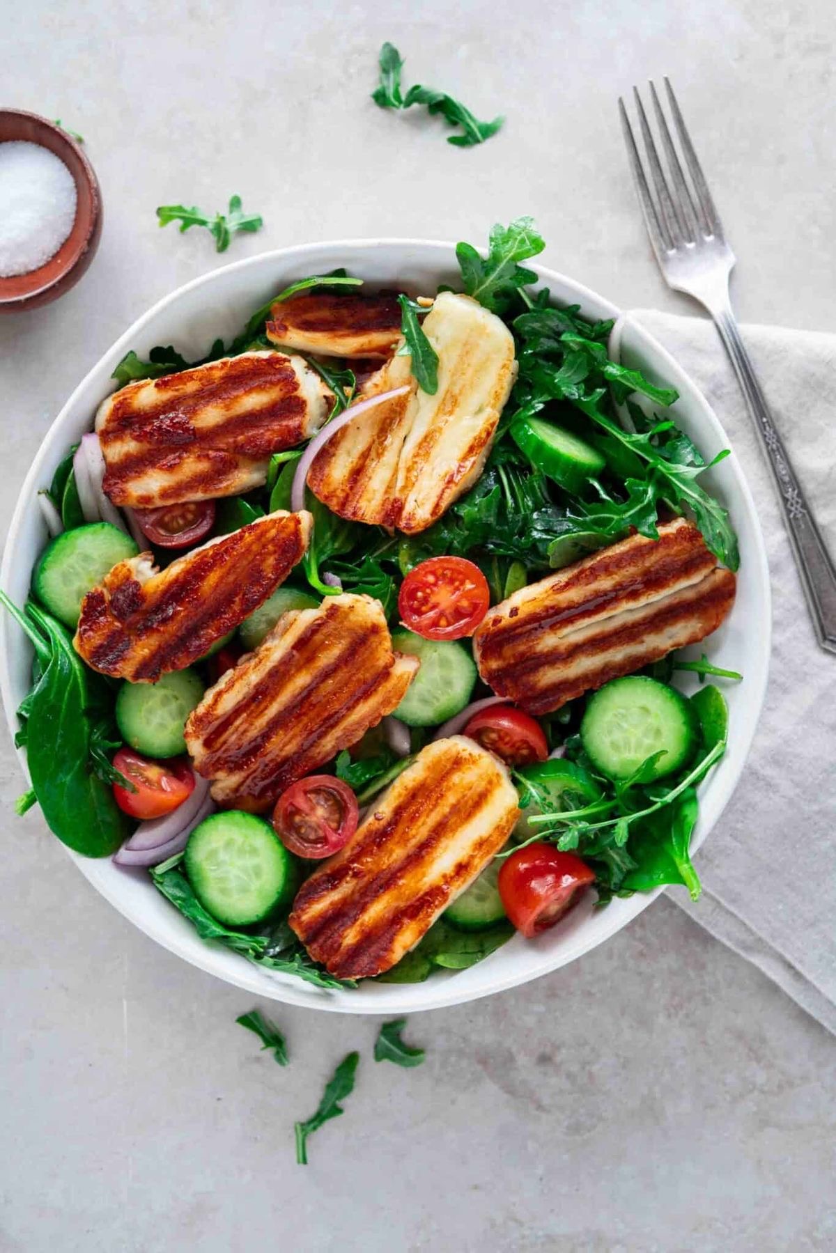 Halloumi cheese salad