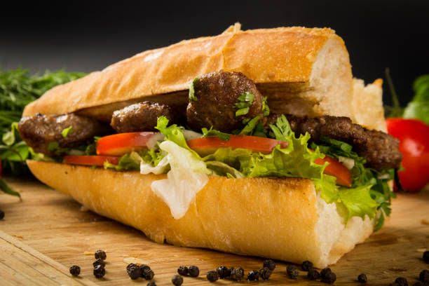 Yarım Ekmek Köfte