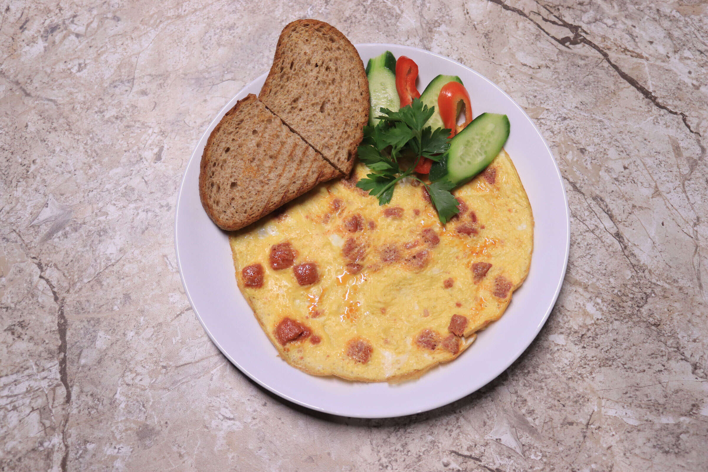 Sucuklu Omlet