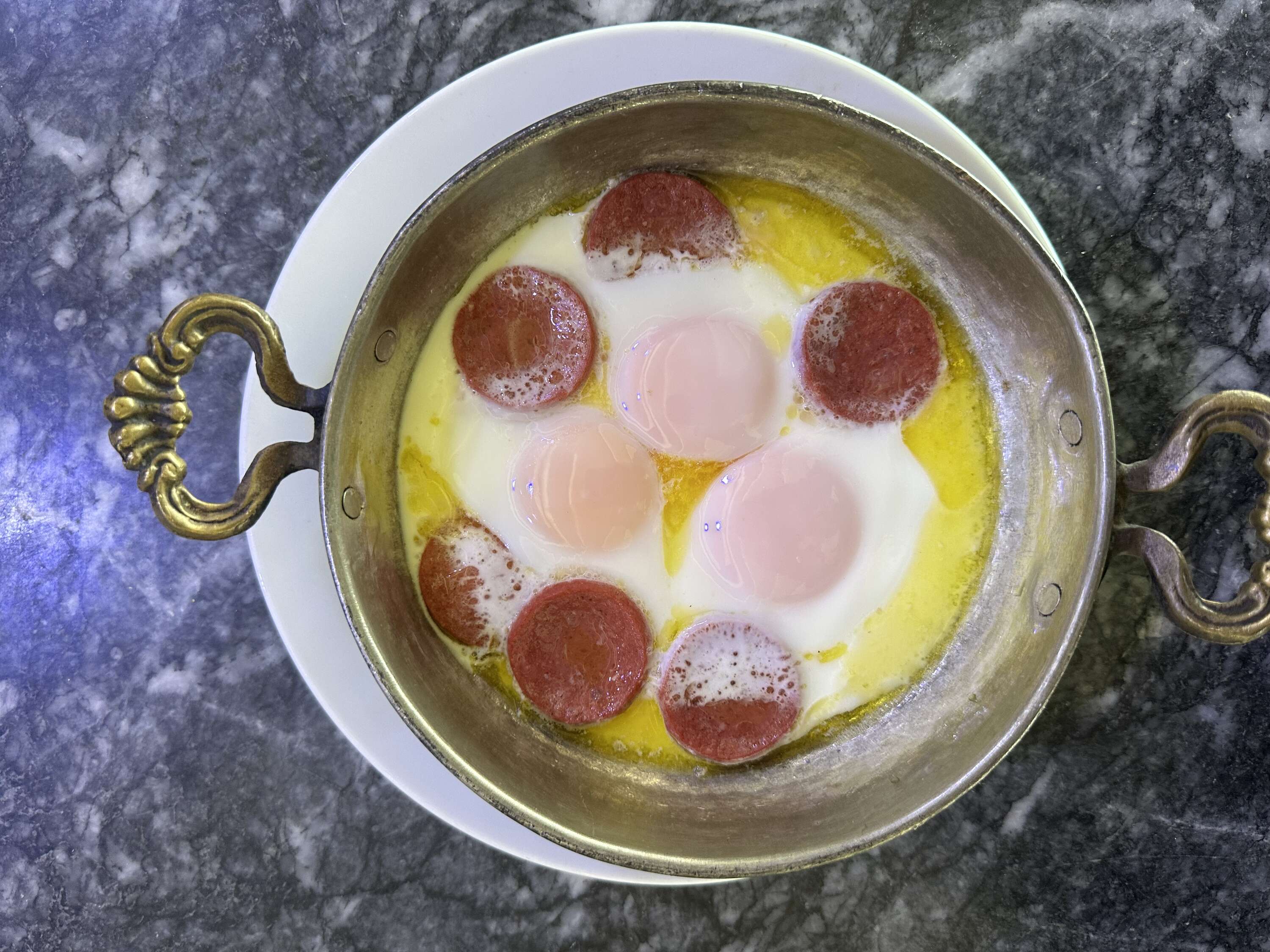 SUCUKLU YUMURTA