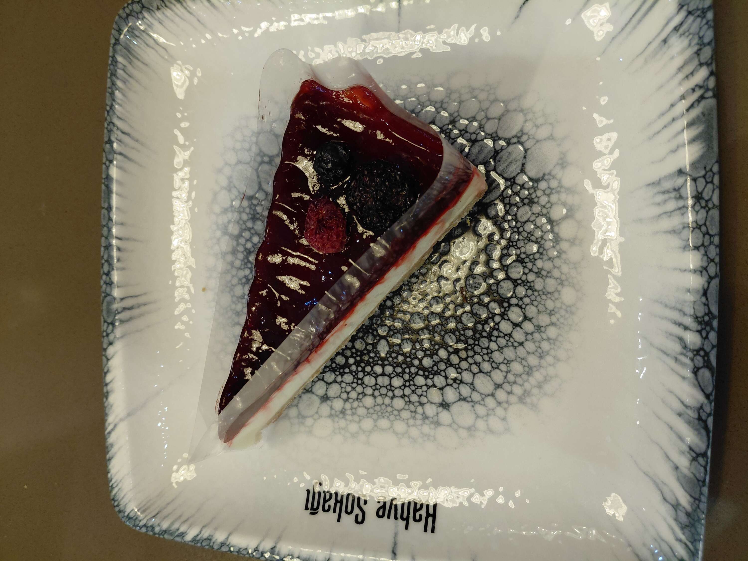 ORMAN MEYVELİ CHEESECAKE