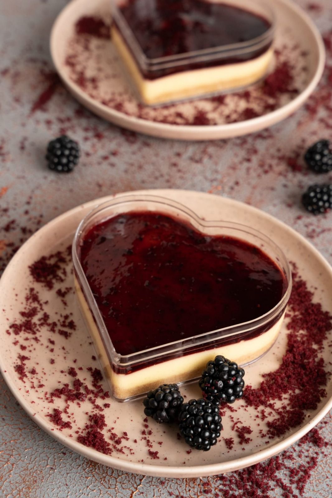 KARADUTLU CHEESECAKE / BLACK MULBERRY CHEESECAKE
