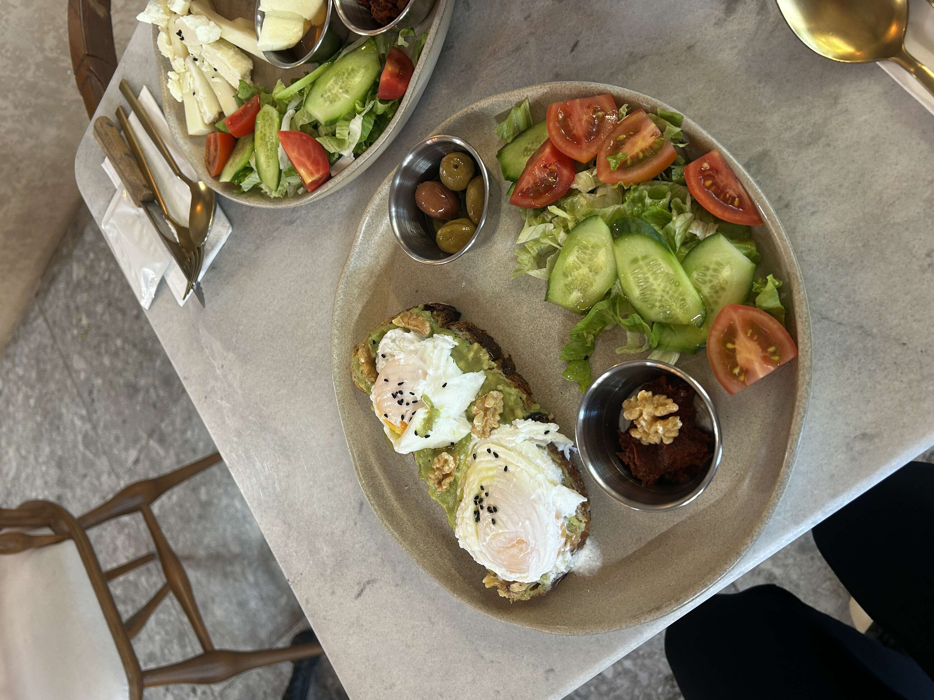 Brunç Poşe Egg