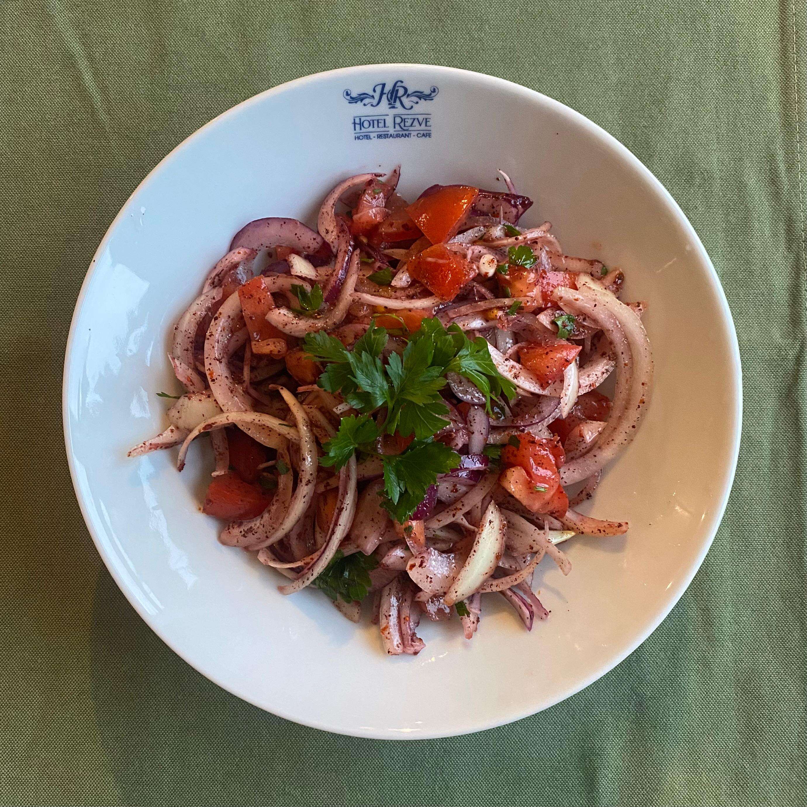Soğan Salatası