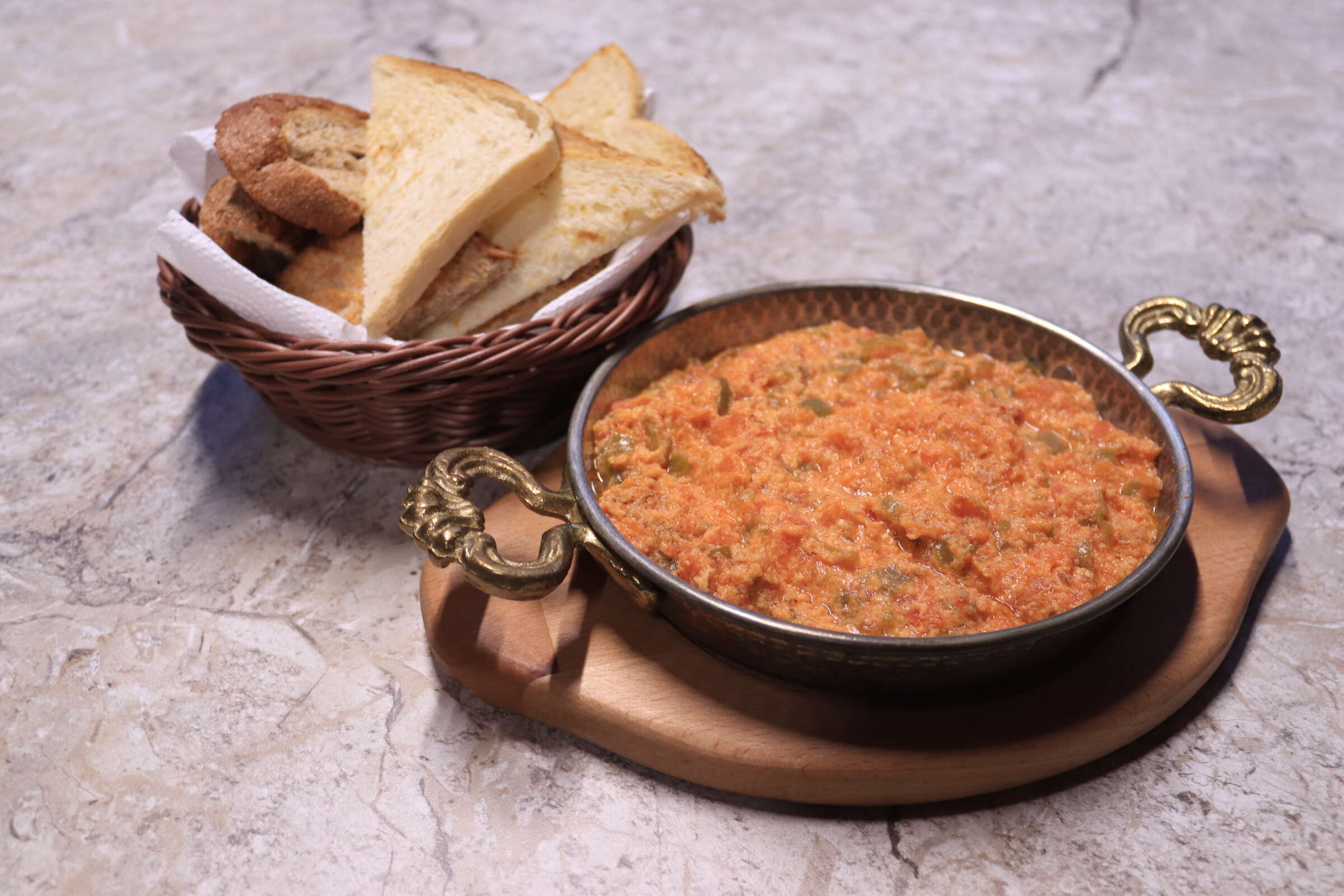 Sade Menemen 