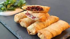 PAÇANGA BÖREĞİ / PASTRY FILLED WITH CHEESE AND PASTRAMI