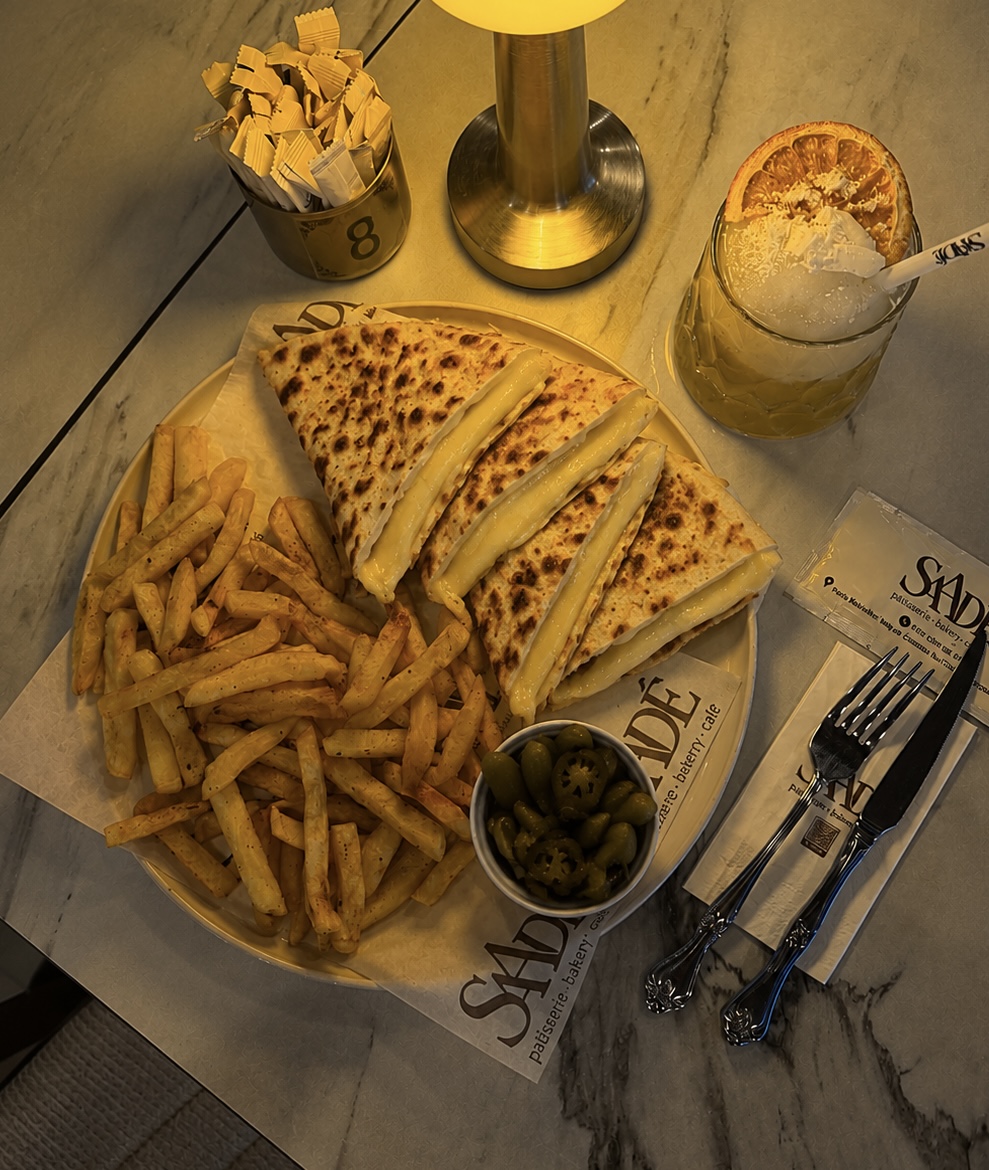 KAŞARLI BAZLAMA TOST MENÜ