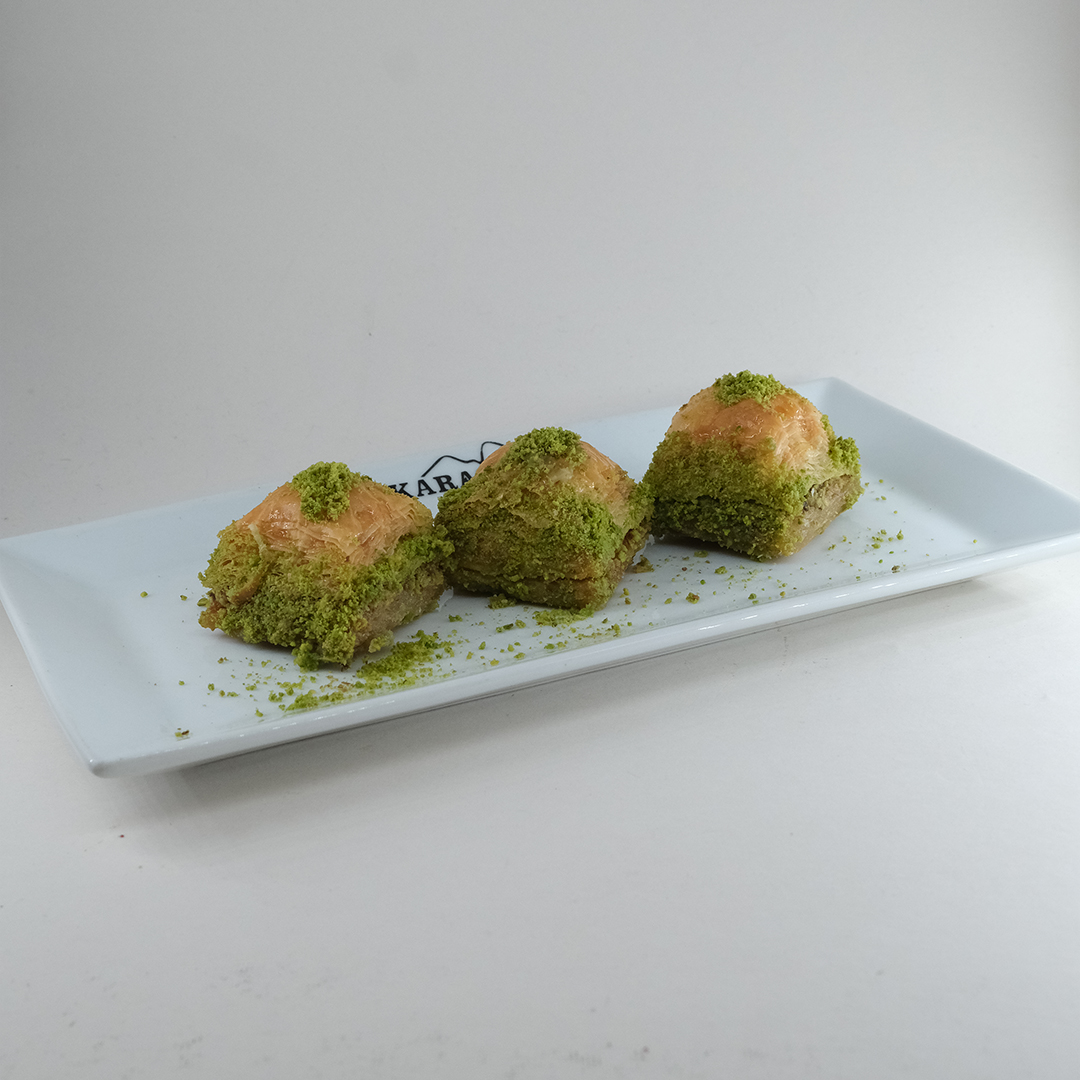 FISTIKLI KIRKKAT BAKLAVA 