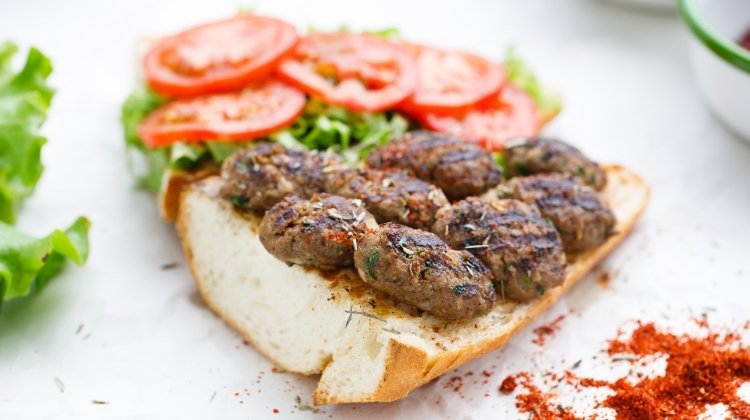 Ekmek Arası Köfte