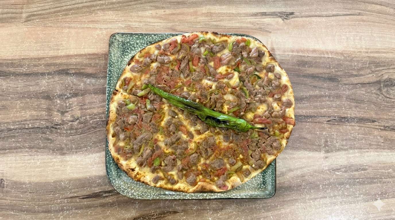 Kuşbaşı Etli Lahmacun