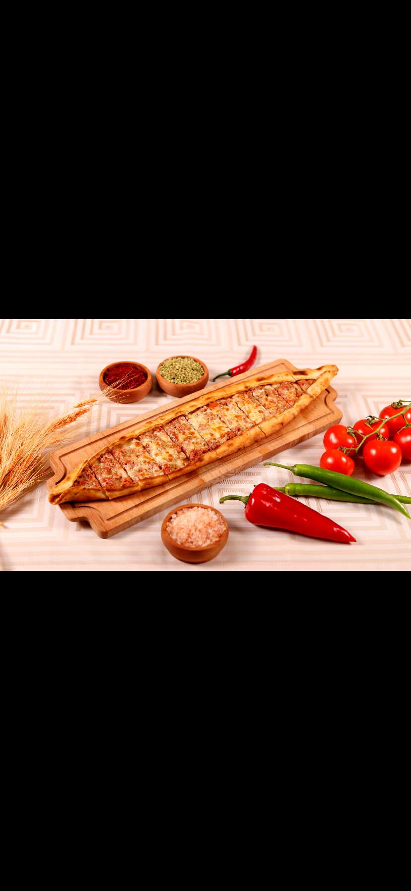 Kıymalı Kaşarlı Pide