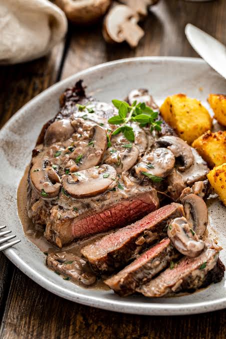 MUSHROOM STEAK