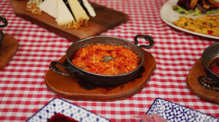  KLASİK MENEMEN