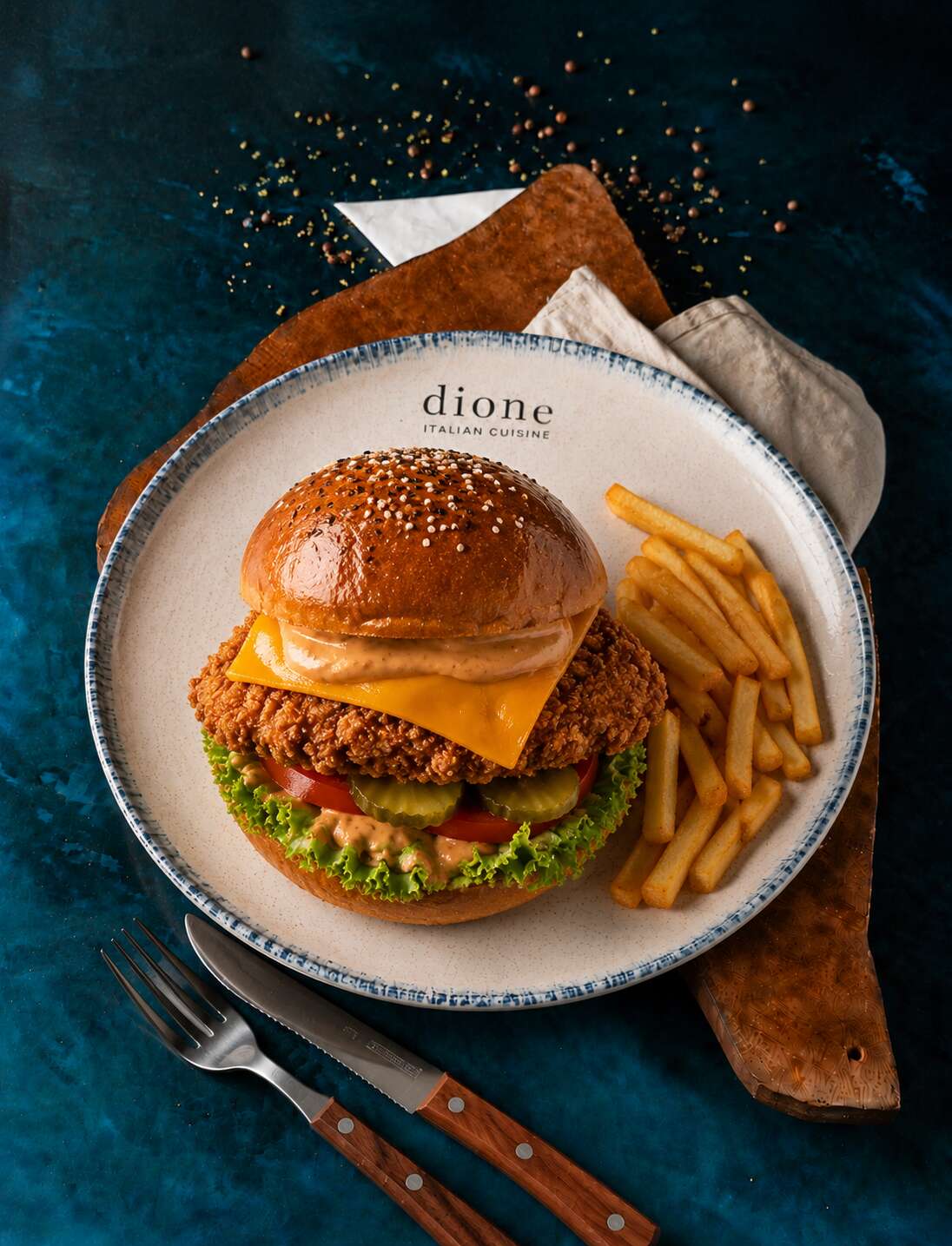 CHİKEN CRESPY BURGER 