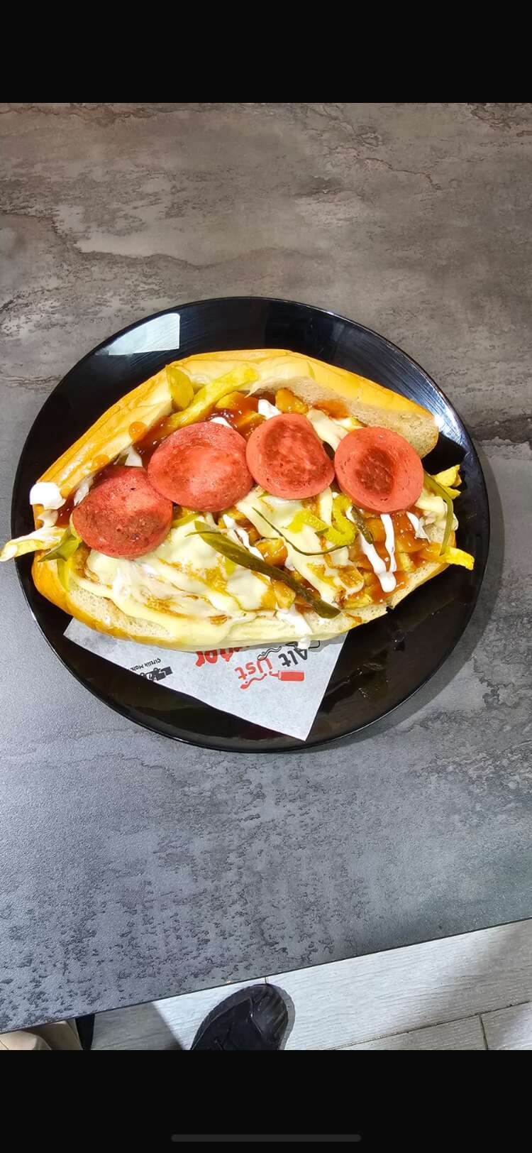 Sucuklu kaşarlı patso 