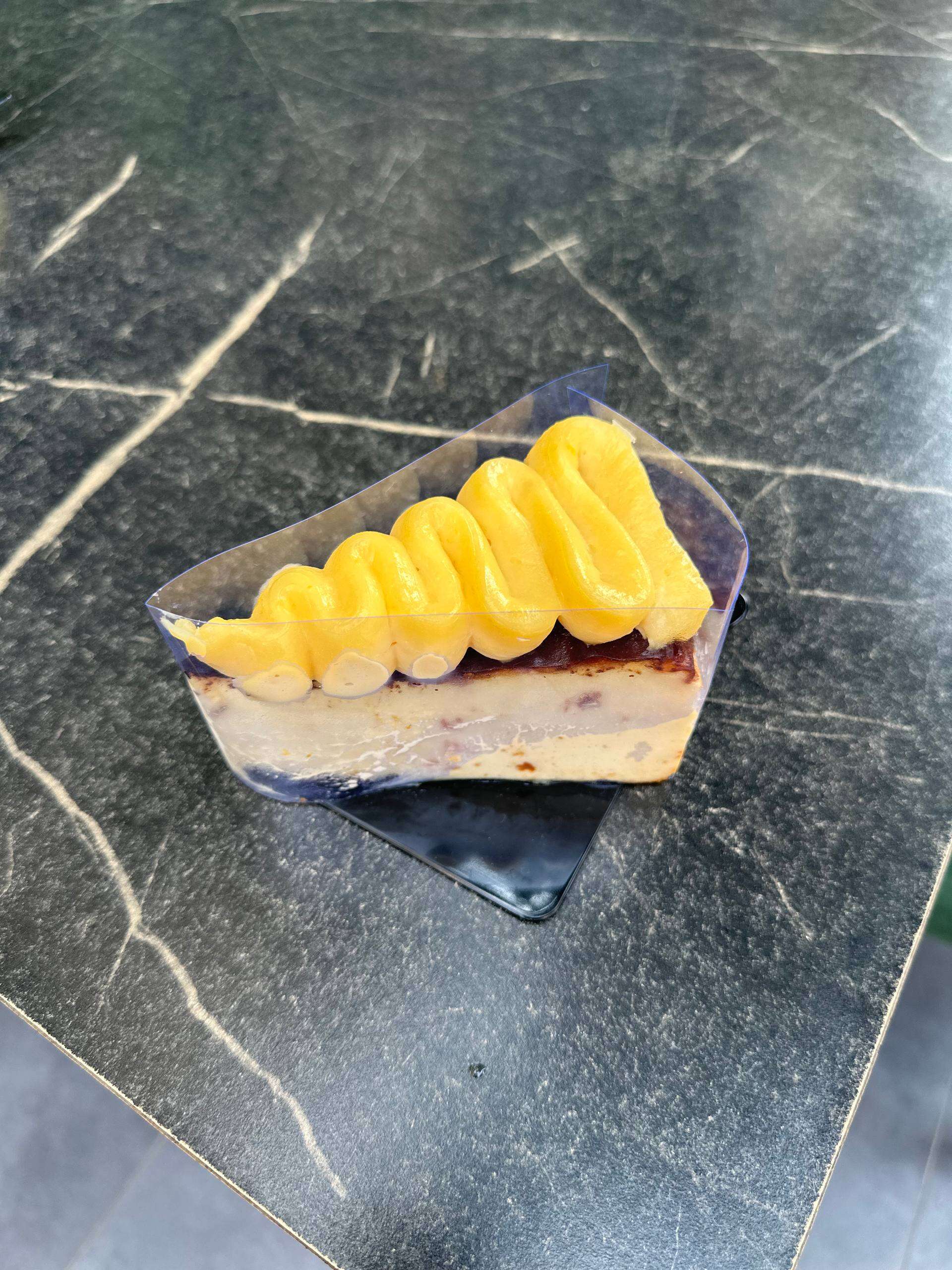 Lemon San Sebastián cheesecake