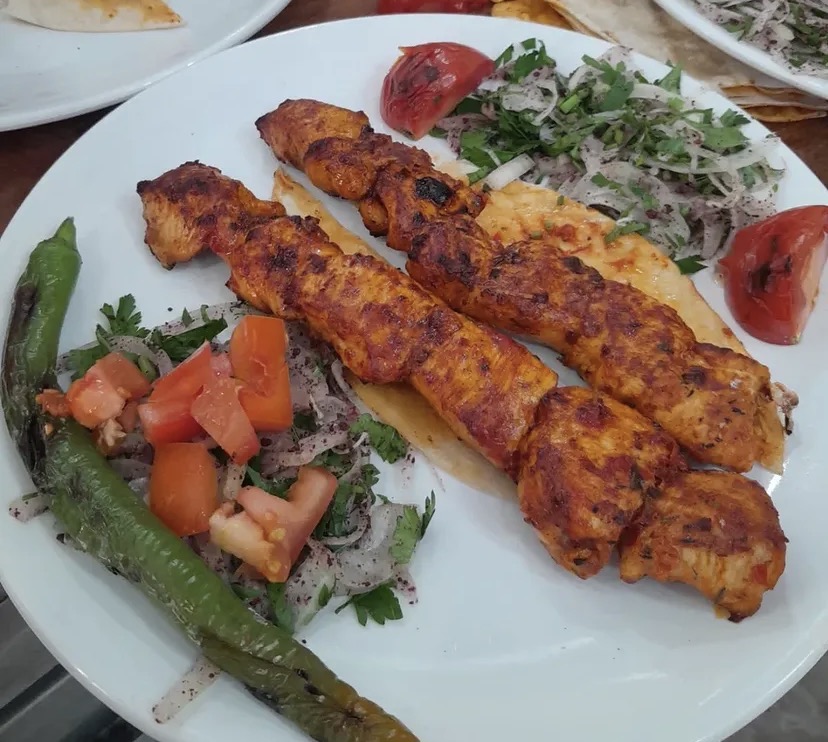 TAVUK ŞİŞ SERVİS