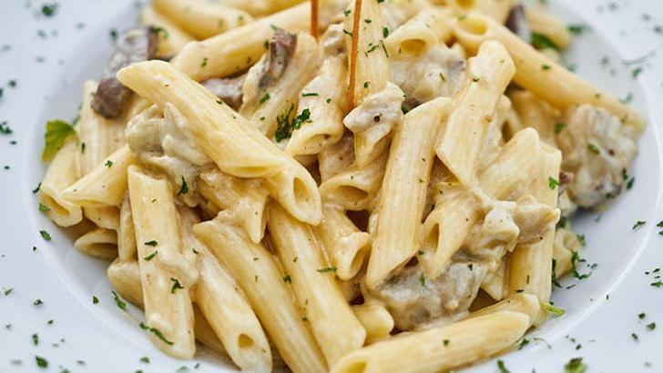 Makarna alfredo
