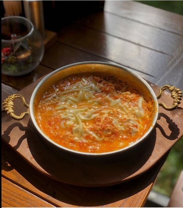 Menemen with kaşar cheese
