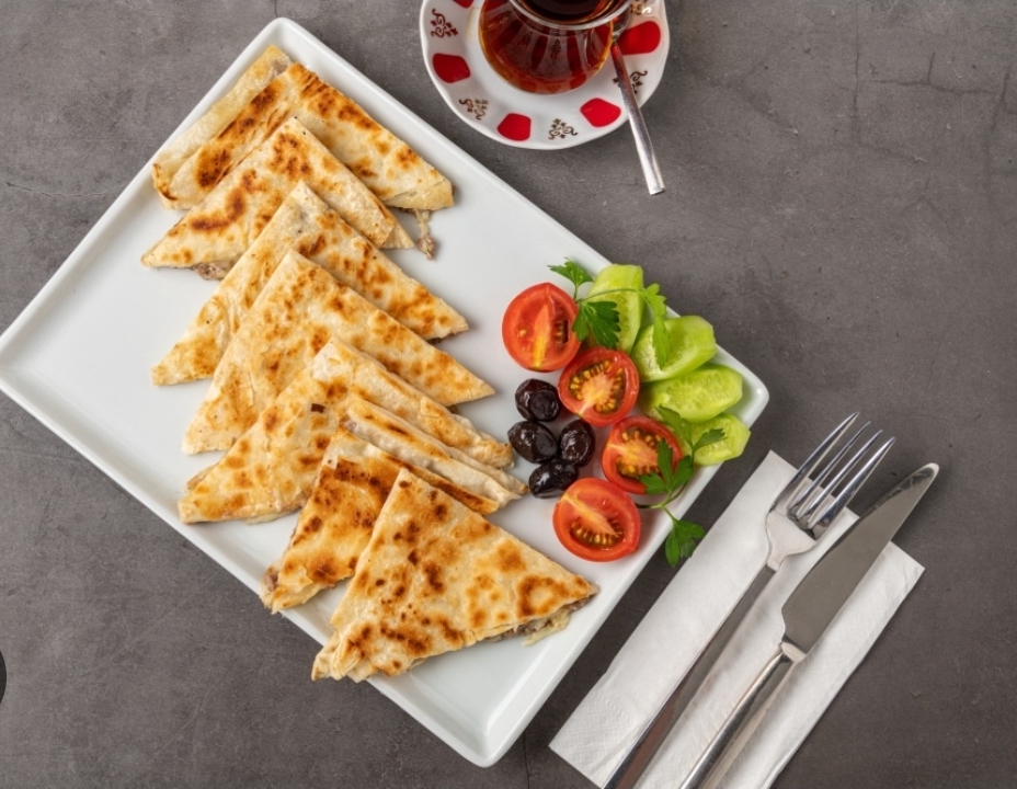 Cheese gözleme