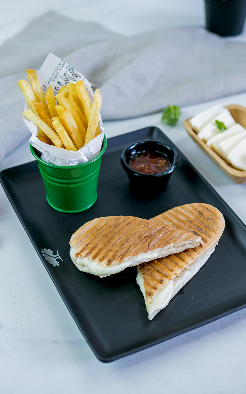 KAŞARLI TOST