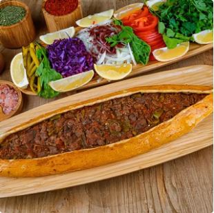 Kuşbaşılı Pide