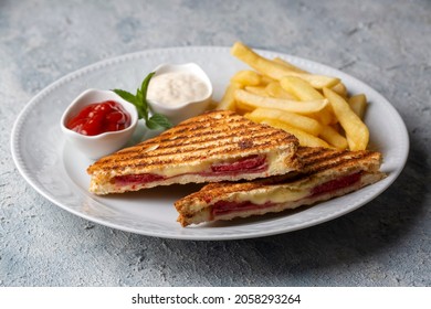 Mixed toast sandwich