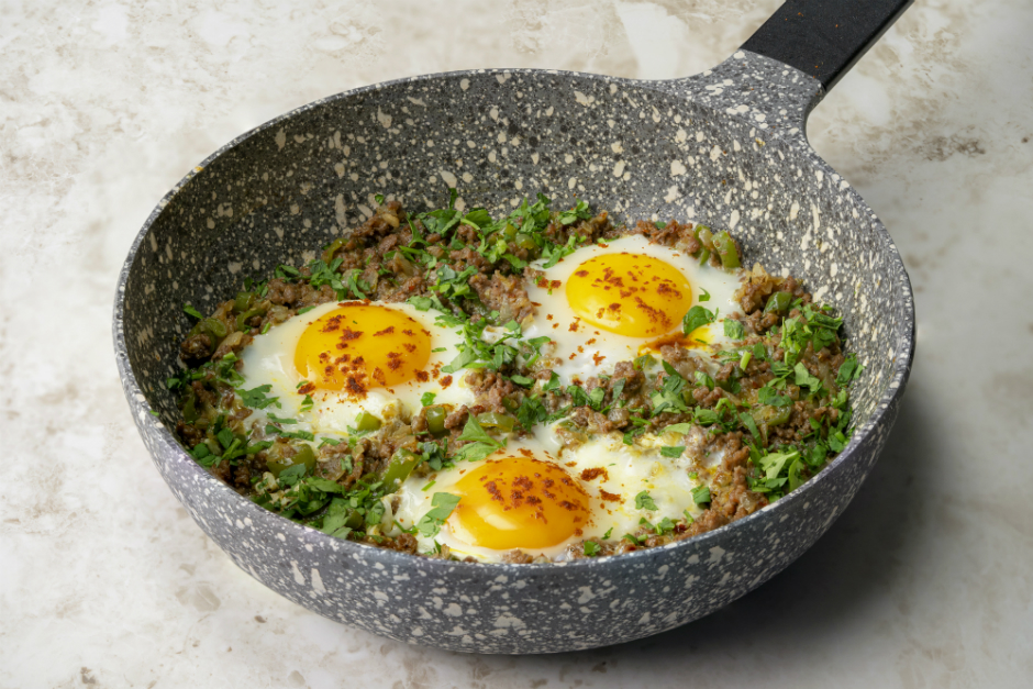 Eggs with minced meat