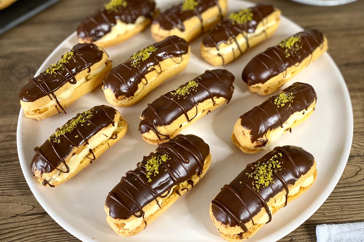 Éclair pastry