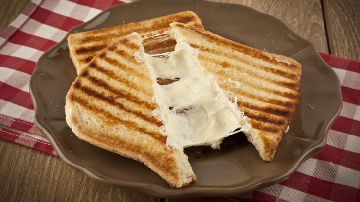 Kaşar Peynirli Tost / Cheese Toast