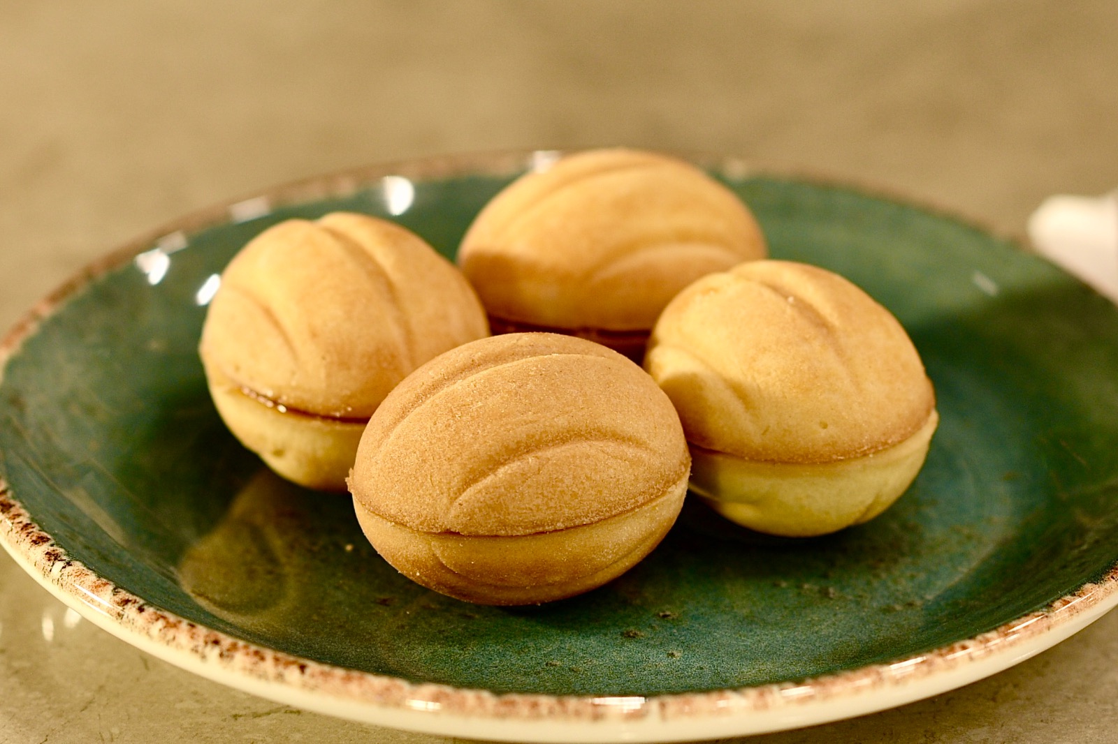 Oreshki (2 pieces)