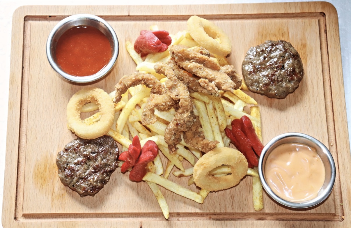 SNACK PLATE