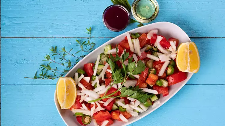 ÇOBAN SALATA / SHEPERD SALAD