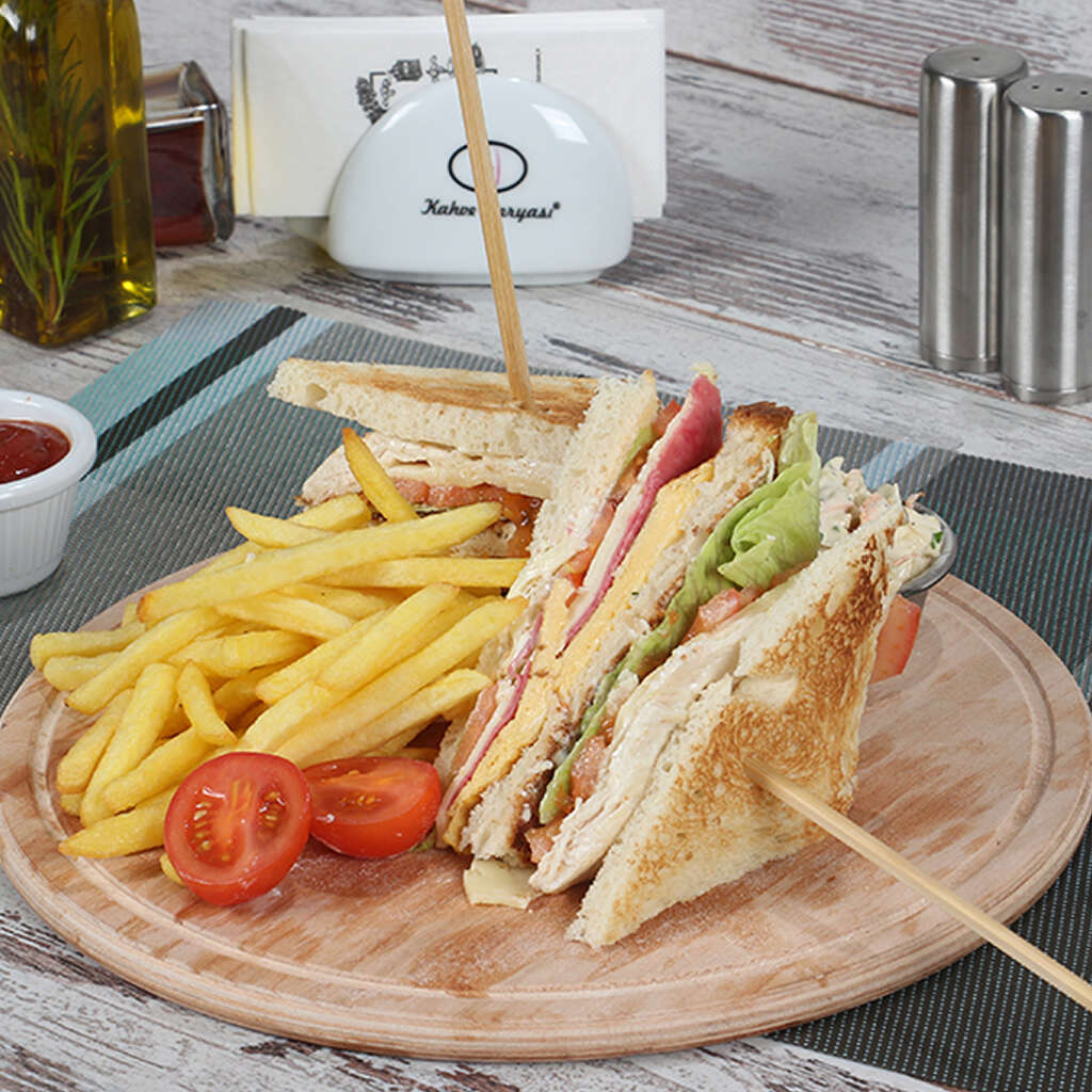 Club Sandviç (Club Sandwich)
