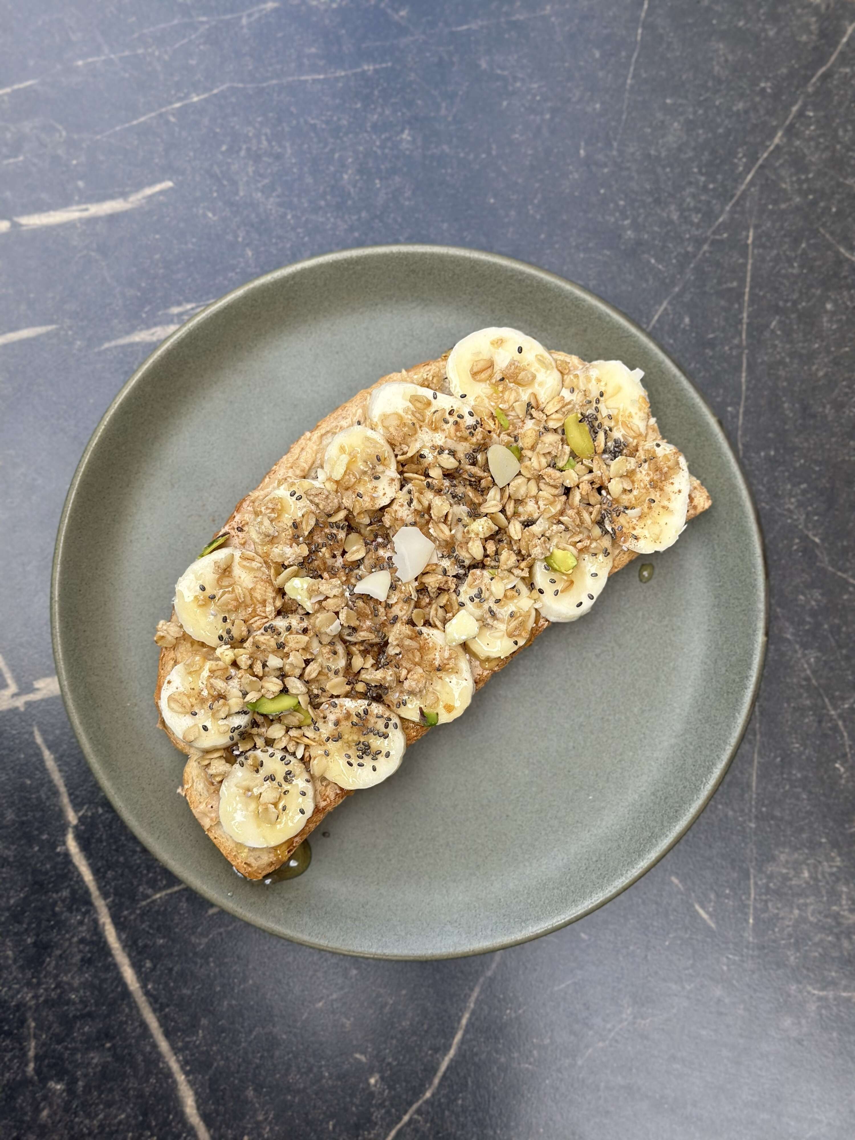 Banana and granola toast