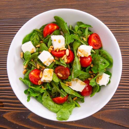 Cheese and arugula salad