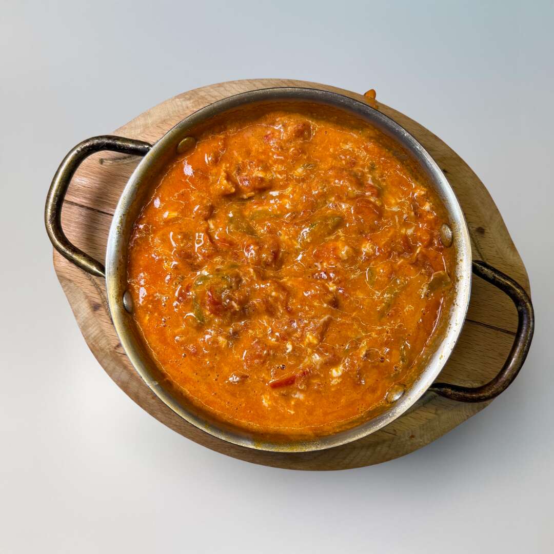 Menemen with onion