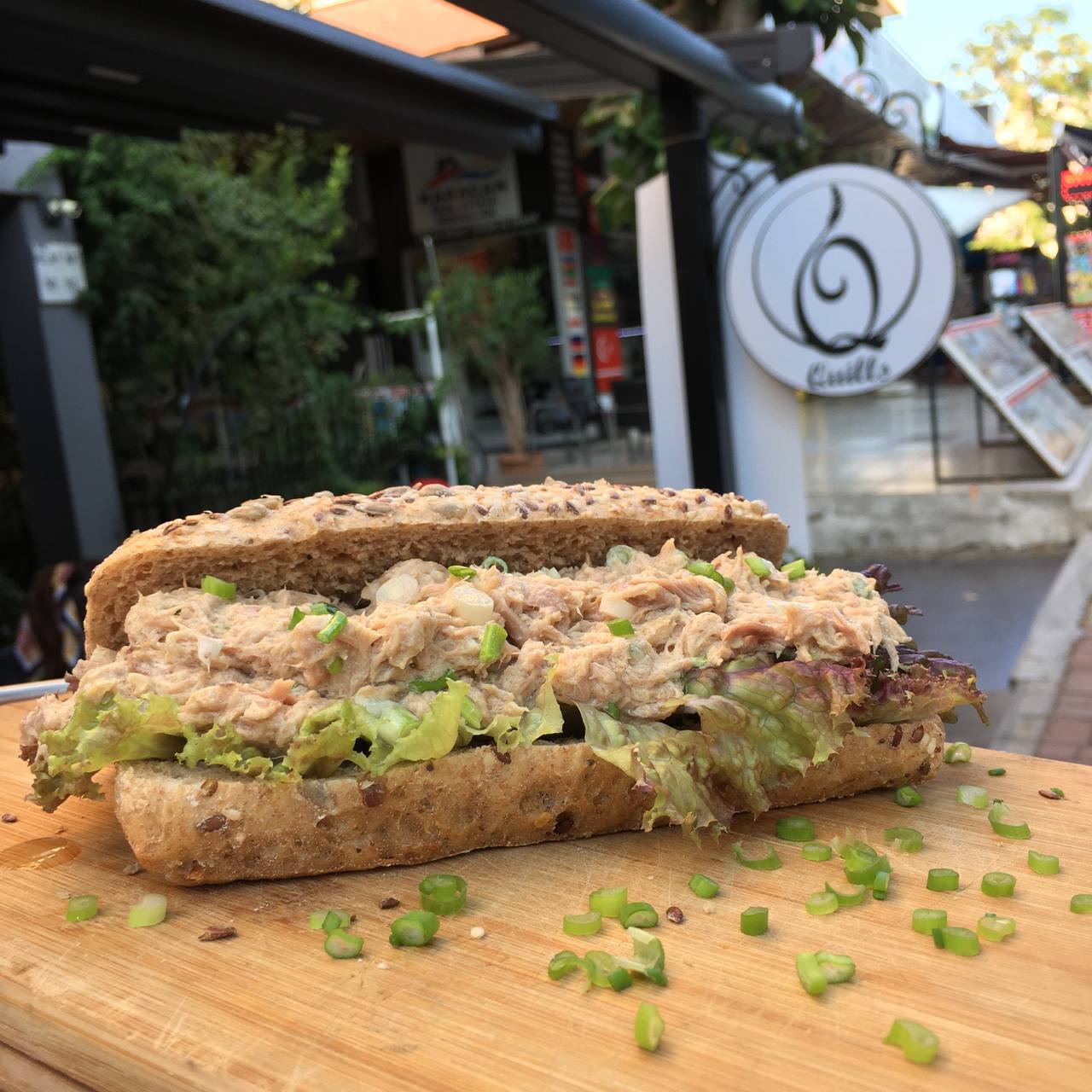 Tuna sandwich