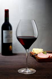 KIRMIZI KADEH ŞARAP / RED GLASS OF WINE